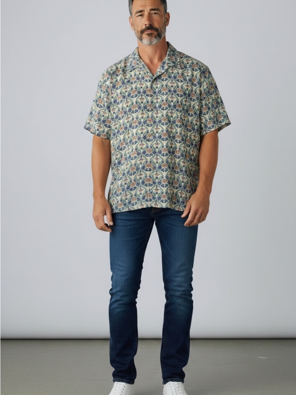 Tilley NWOT Casual Short-Sleeve Button-Down Shirt in Green Multi Print